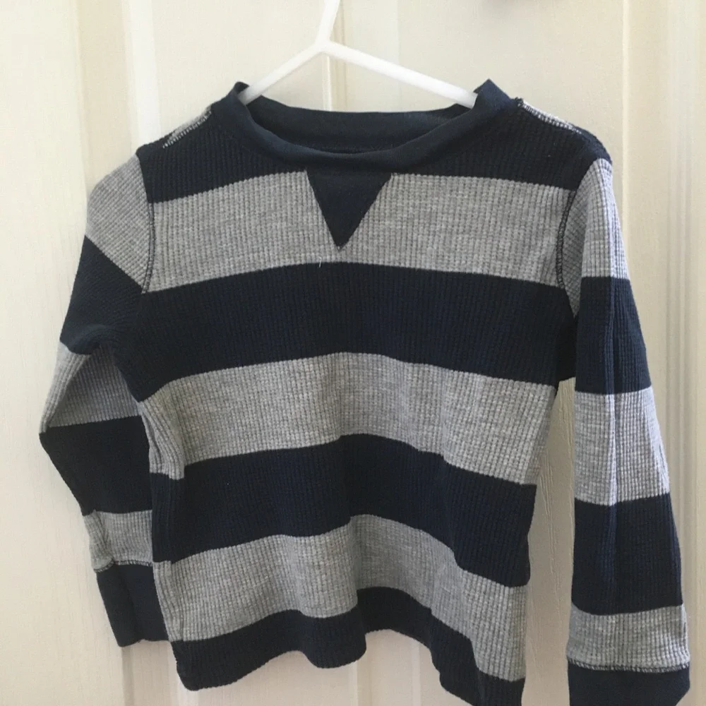 Boys old navy tee 2t
